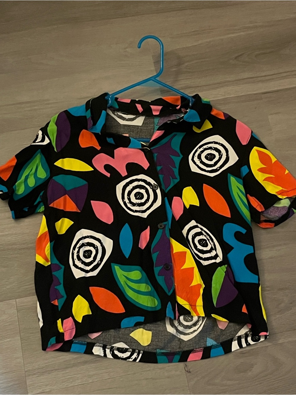 Hot Topic Stranger Things El’s Shirt - Picture 3 of 4